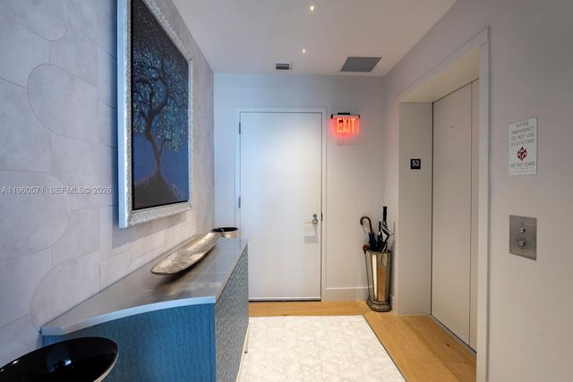 788 NE 23rd St 5302, Miami, FL 33137