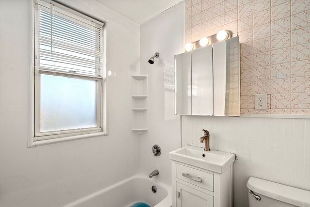 73 Grovers Ave 1, Winthrop, MA 02152