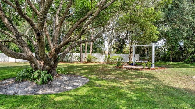 6605 POLEY CREEK DRIVE W, Lakeland, FL 33811