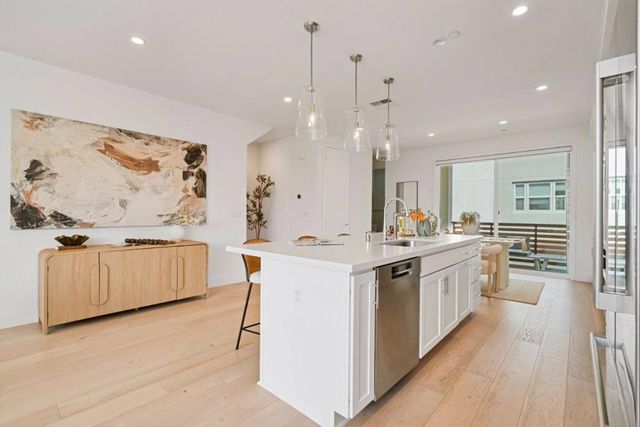 105 Starfish Lane, Foster City, CA 94404