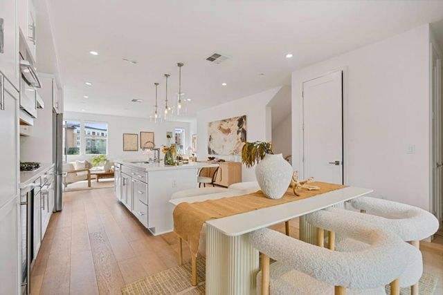 105 Starfish Lane, Foster City, CA 94404