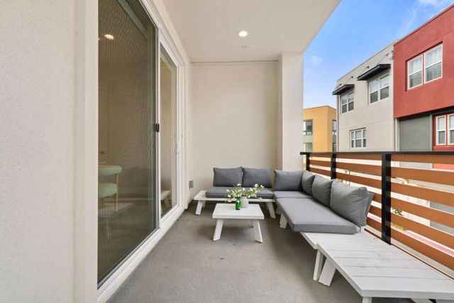 105 Starfish Lane, Foster City, CA 94404