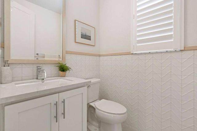 105 Starfish Lane, Foster City, CA 94404