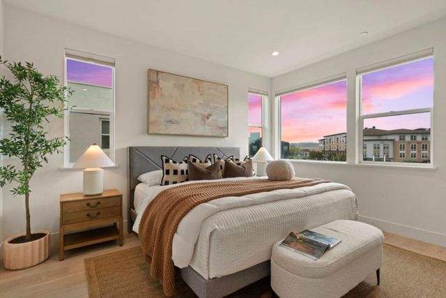 105 Starfish Lane, Foster City, CA 94404