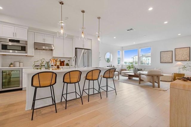 105 Starfish Lane, Foster City, CA 94404