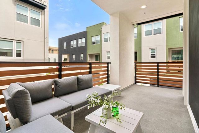 105 Starfish Lane, Foster City, CA 94404