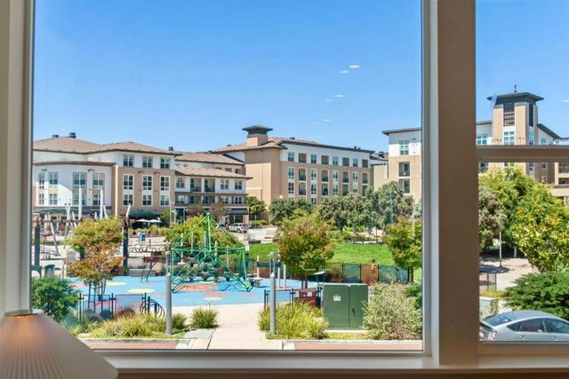 105 Starfish Lane, Foster City, CA 94404