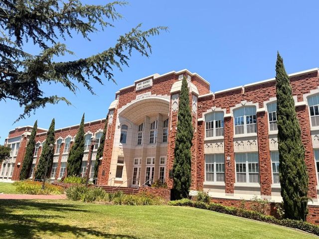 105 Starfish Lane, Foster City, CA 94404