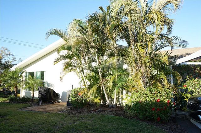 411 BLOOM COURT 2A, Sun City Center, FL 33573