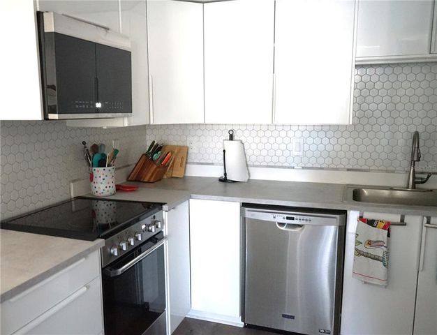 411 BLOOM COURT 2A, Sun City Center, FL 33573