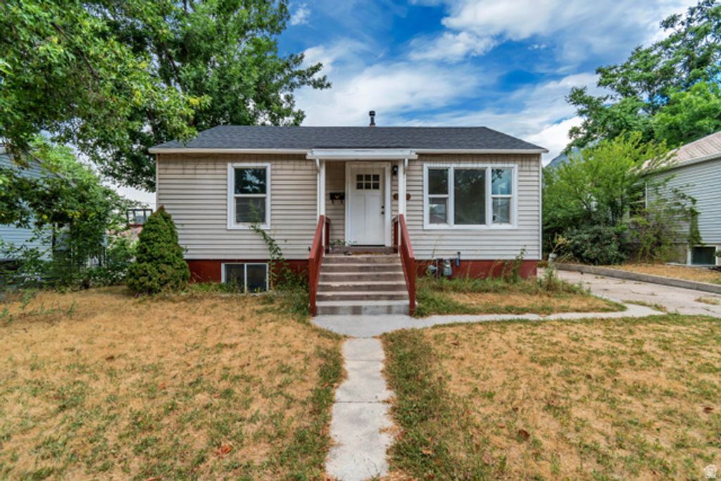 1065 E 420 ST, Provo, UT 84606