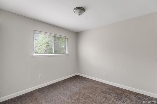 15824 Dacosta Street, Detroit, MI 48223