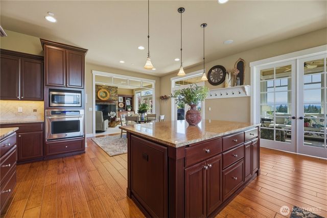 2416 Cascade Drive E, Roy, WA 98580