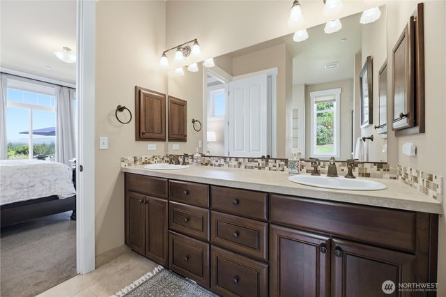 2416 Cascade Drive E, Roy, WA 98580