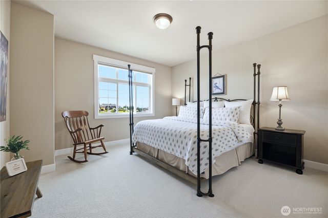 2416 Cascade Drive E, Roy, WA 98580