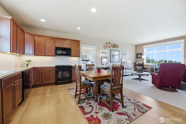 2416 Cascade Drive E, Roy, WA 98580