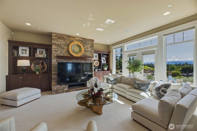 2416 Cascade Drive E, Roy, WA 98580