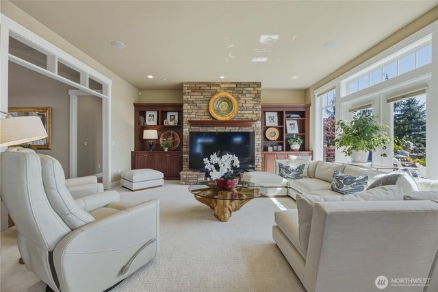 2416 Cascade Drive E, Roy, WA 98580