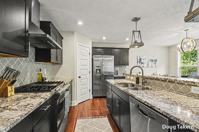 9413 Sunset Ridge Drive NE, Rockford, MI 49341