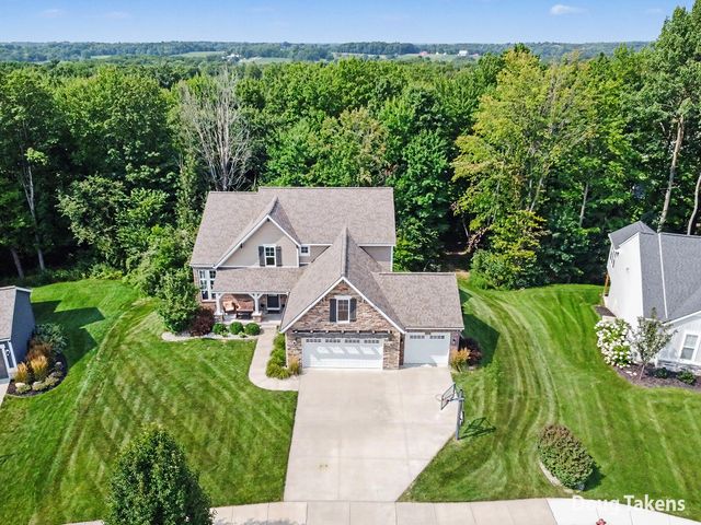 9413 Sunset Ridge Drive NE, Rockford, MI 49341