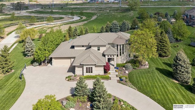 19510 Camden Avenue, Elkhorn, NE 68022