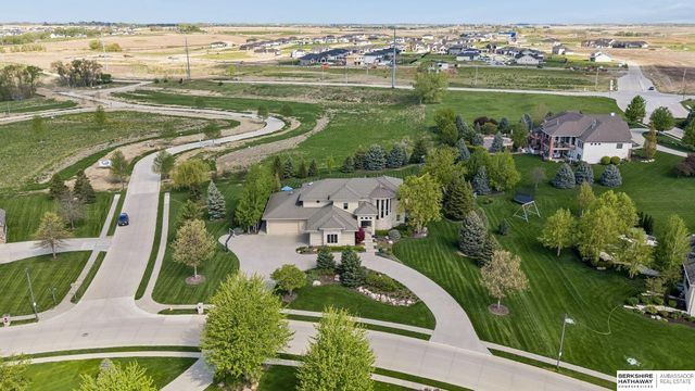 19510 Camden Avenue, Elkhorn, NE 68022