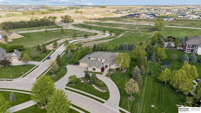 19510 Camden Avenue, Elkhorn, NE 68022