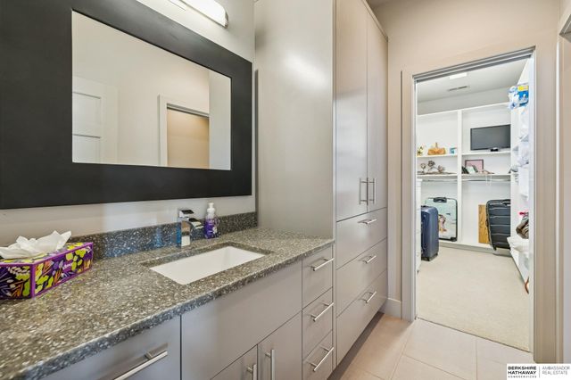 19510 Camden Avenue, Elkhorn, NE 68022