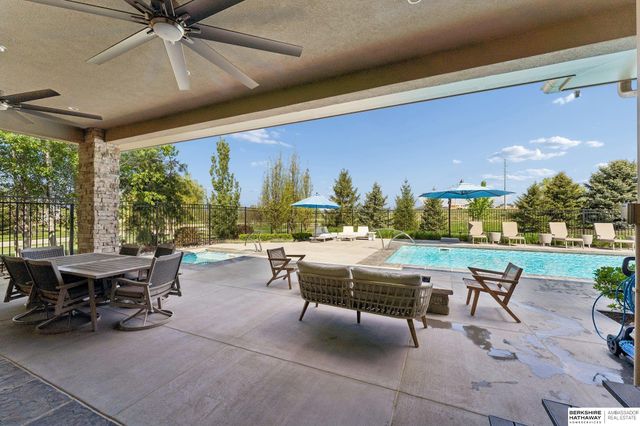 19510 Camden Avenue, Elkhorn, NE 68022