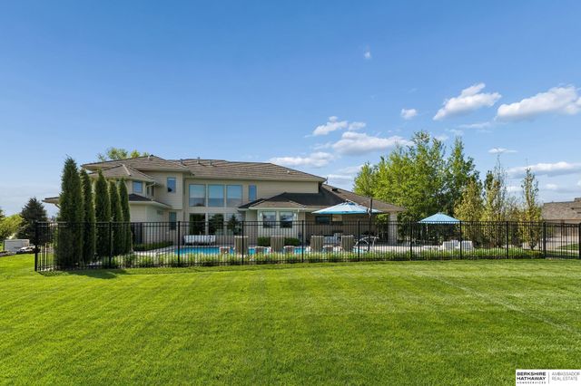 19510 Camden Avenue, Elkhorn, NE 68022