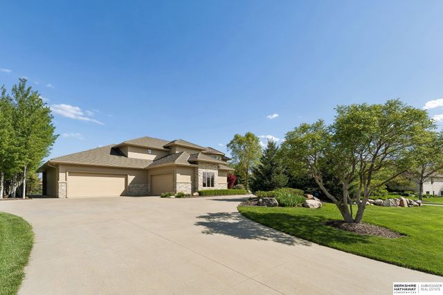 19510 Camden Avenue, Elkhorn, NE 68022