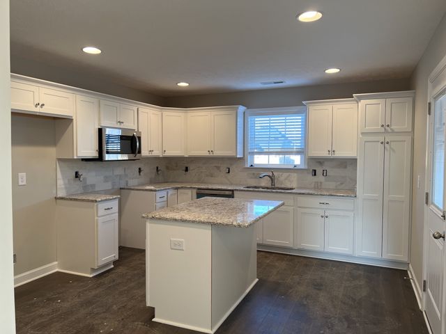 3300 Curie Circle, Christiana, TN 37037