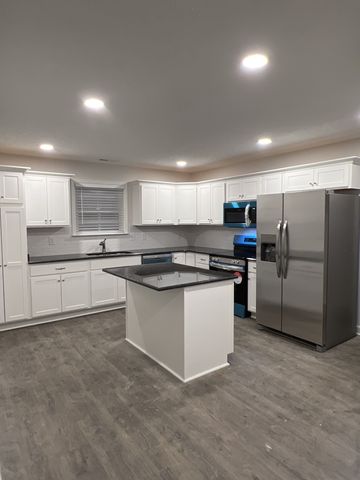 3300 Curie Circle, Christiana, TN 37037