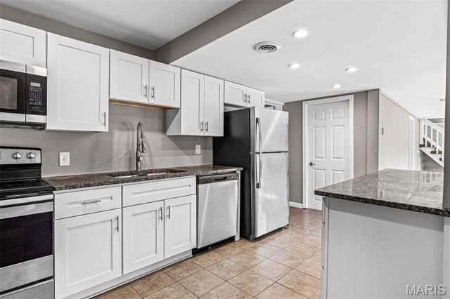 49 Marie Drive, St Charles, MO 63301