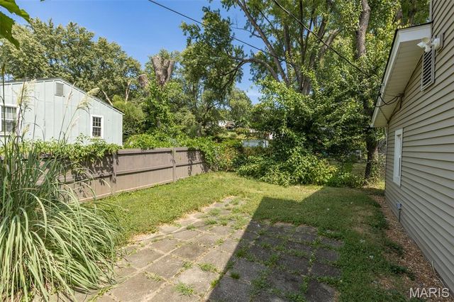 49 Marie Drive, St Charles, MO 63301