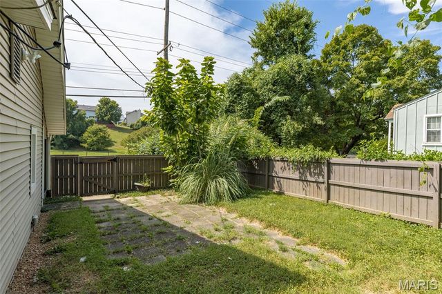 49 Marie Drive, St Charles, MO 63301