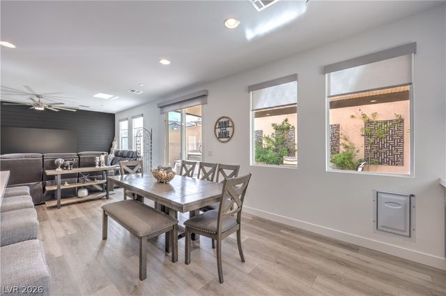 10375 BAGG Avenue, Las Vegas, NV 89166