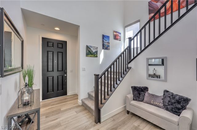 10375 BAGG Avenue, Las Vegas, NV 89166