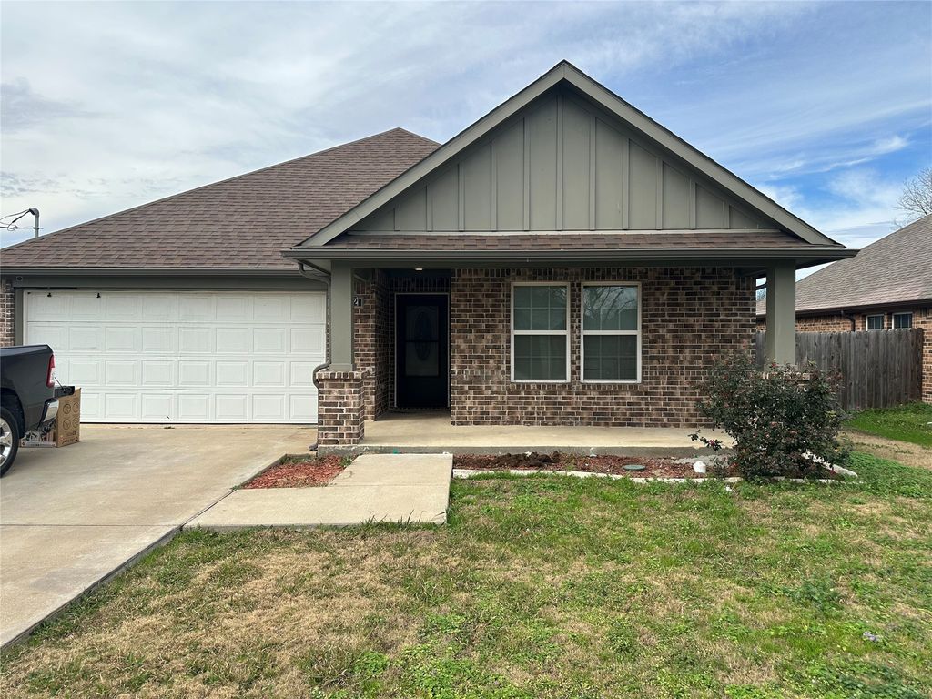 412 S Park Street, Terrell, TX 75160