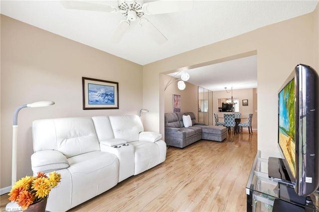 7406 Lake Breeze DR 218, Fort Myers, FL 33907