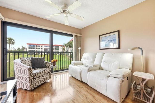 7406 Lake Breeze DR 218, Fort Myers, FL 33907