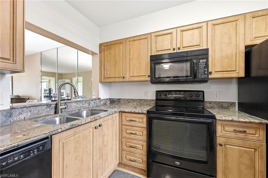 7406 Lake Breeze DR 218, FORT MYERS, FL 33907 — photo 3