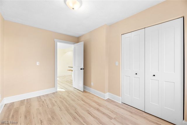 1933 10th Street, Cuyahoga Falls, OH 44221