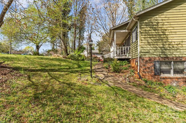 4896 Birch Circle, Hickory, NC 28602