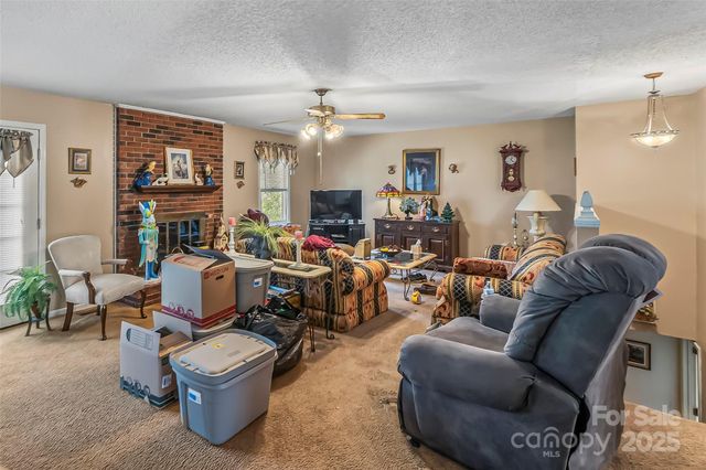 4896 Birch Circle, Hickory, NC 28602