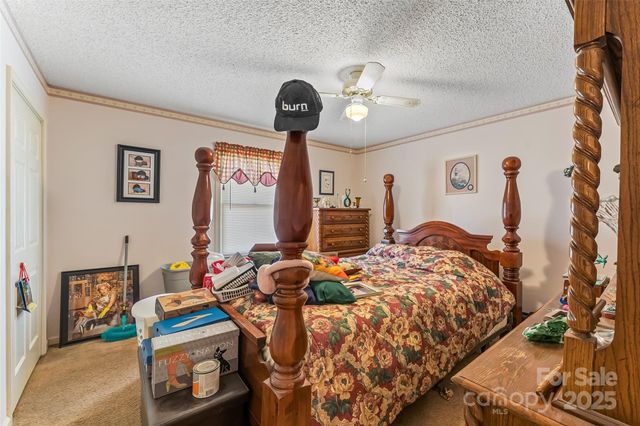 4896 Birch Circle, Hickory, NC 28602