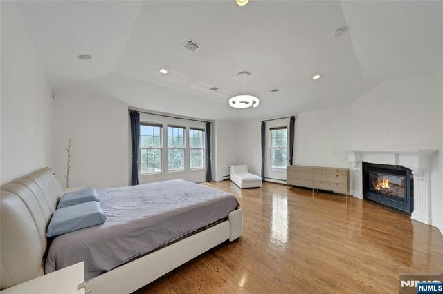 38 Glenwood Avenue, Demarest, NJ 07627