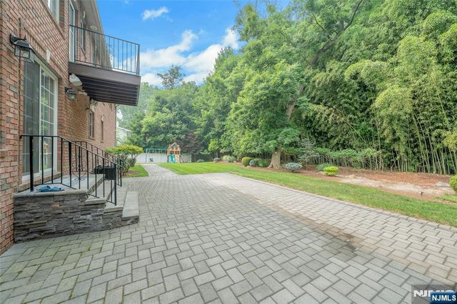 38 Glenwood Avenue, Demarest, NJ 07627
