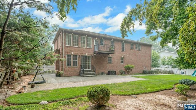 38 Glenwood Avenue, Demarest, NJ 07627