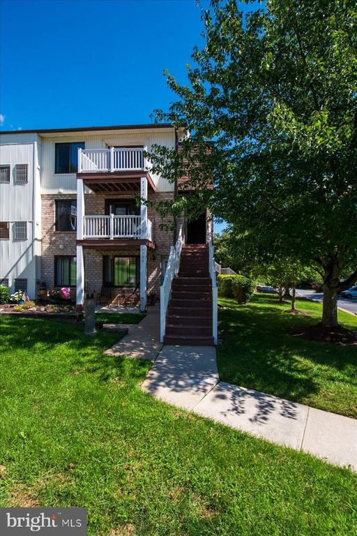 7126 HILLTOP DR #90, BROOKHAVEN, PA 19015 — exterior